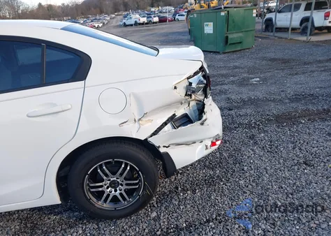 2013 Honda Civic Lx z USA, uszkodzony, nr VIN 2HGFB2F55DH573983